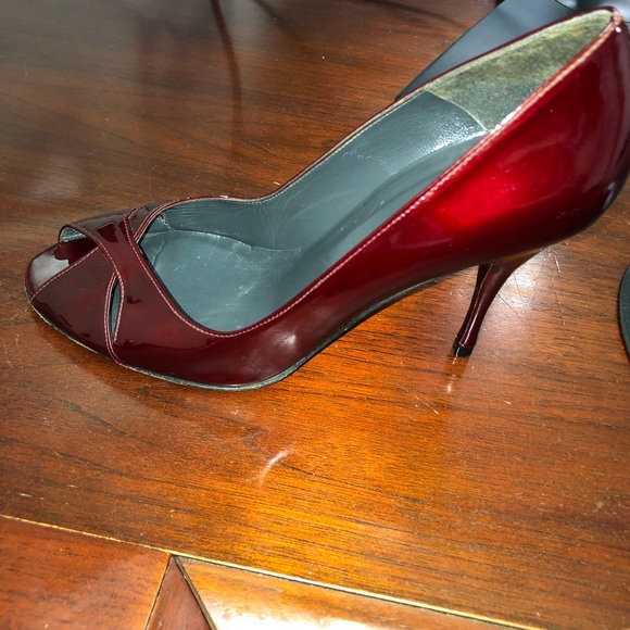 Stuart Weitzman Sexy red heels - Picture 5 of 8